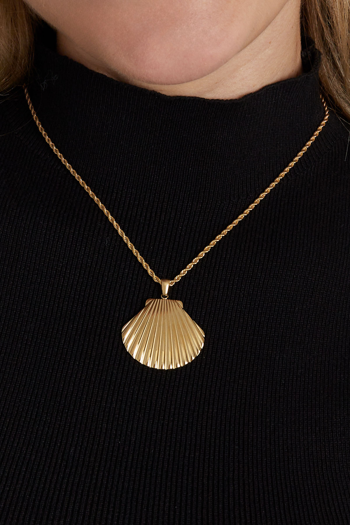 Shell statement necklace - gold h5 Picture2